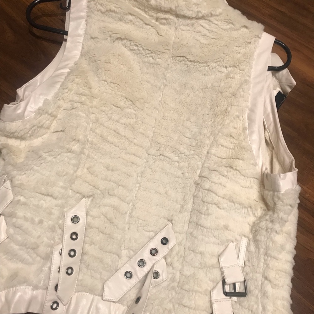 Short crop fur jacket